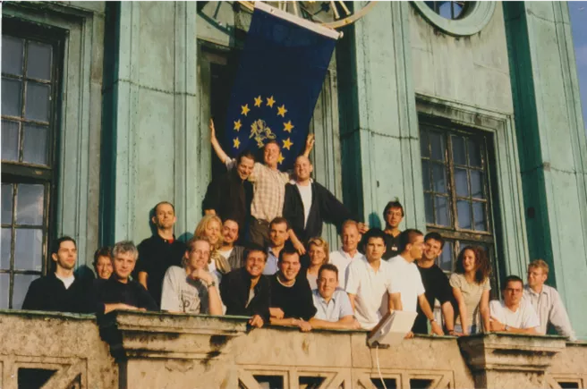 Gruppe von Akaflieg Studierenden und Forschenden auf dem Thiersch-Turm