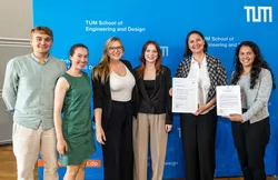 Was honoured with the Supervisory Award by the Doctoral Representatives: Prof. Alisa Machner (2nd from right). Picture: Marc Conzelmann / TUM